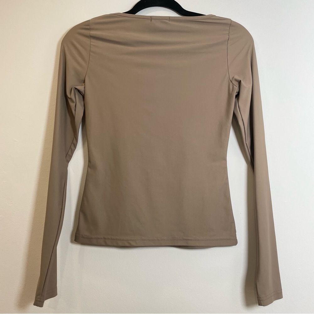 Sundays Tan Stretch Long Sleeve Top Square Neck Fitted Minimalist Neutral Size M - Picture 6 of 12